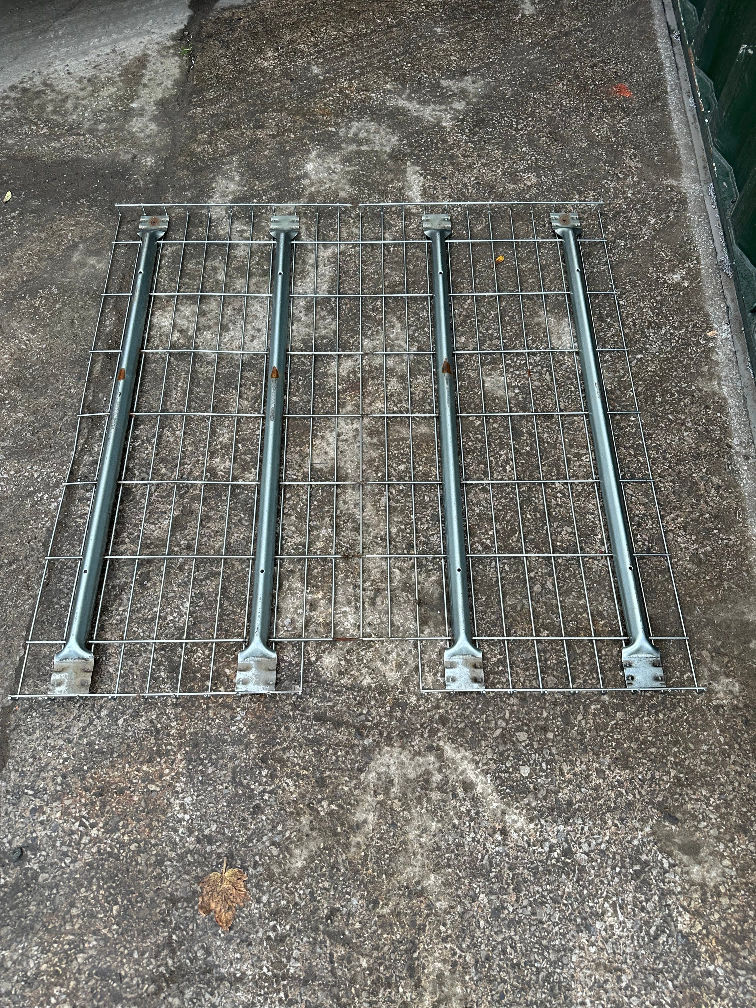 Used Mesh Panel Decking - 1120mm x 1120mm - Flooring - Cracking Racking