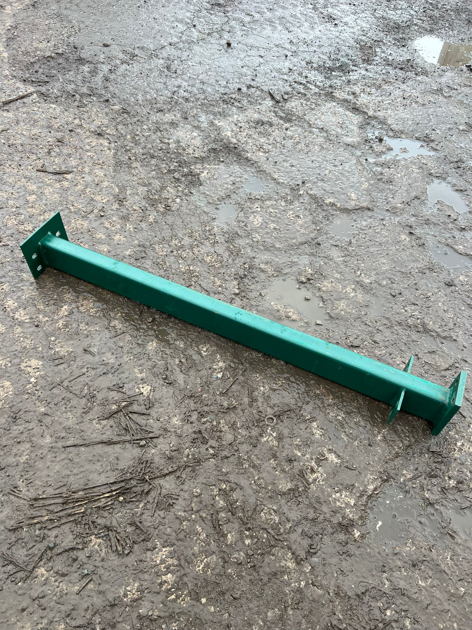  - Used Cantilever Racking - Cracking Racking