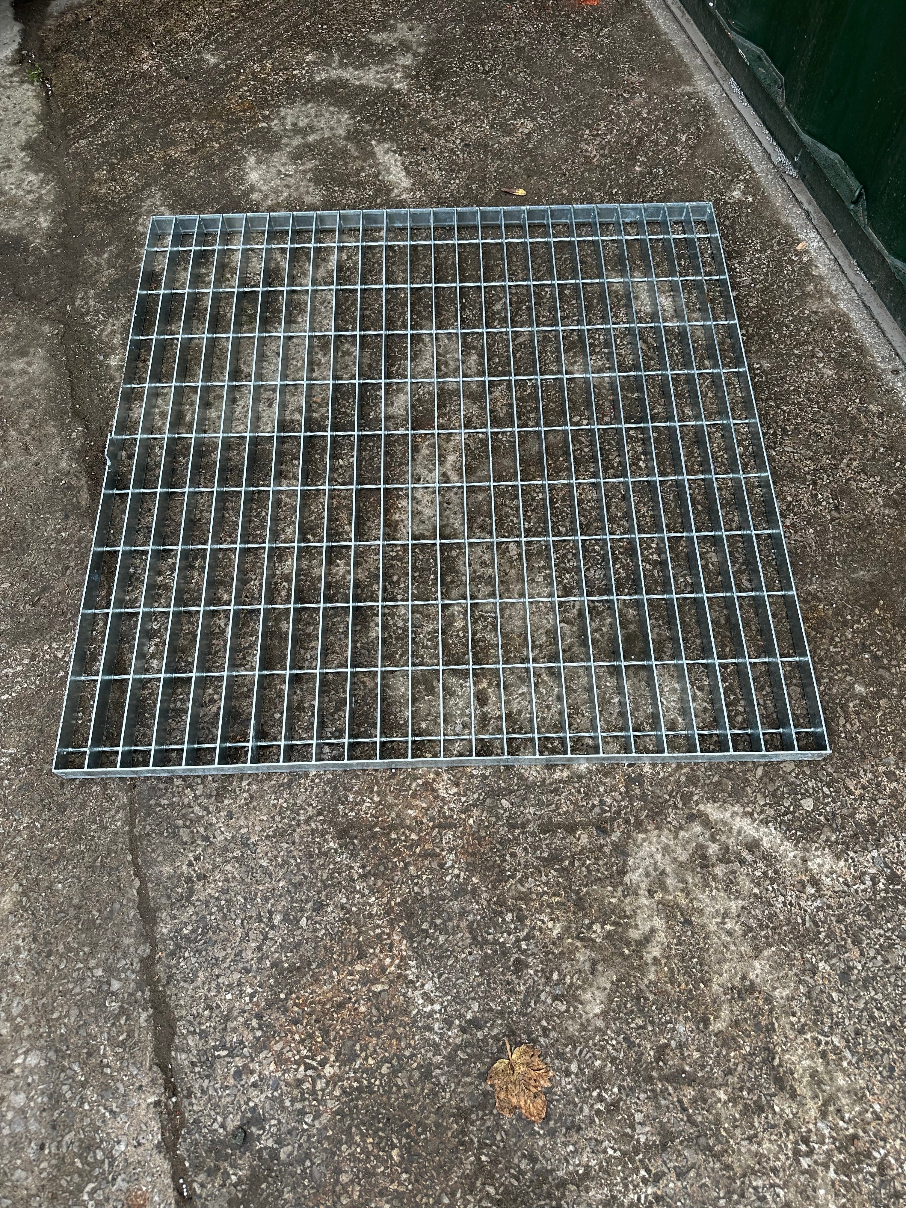  - Walkway - Cracking Racking